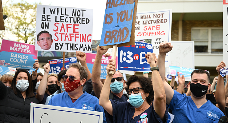 NSW nurses and midwives striking in Sydney, September 1 2022 (Image: AAP/Dean Lewins)