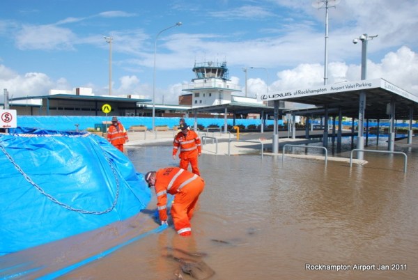 DSC_9571 The Fitroy River checks in at Rockhampton, and is denied boarding photo David Blackwell