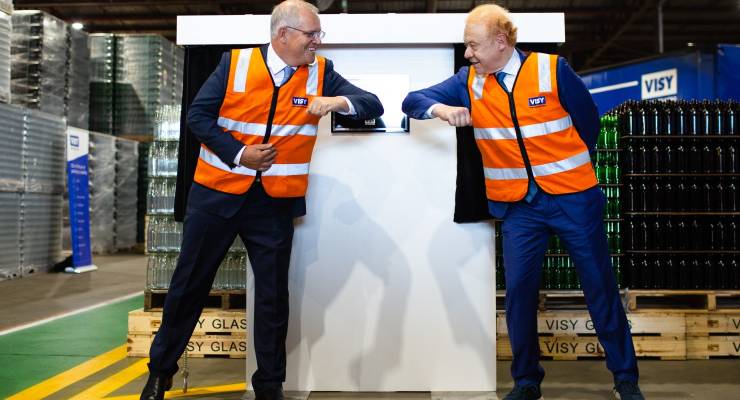 Former PM Scott Morrison with Anthony Pratt at his Penrith facility (Image: AAP/Paul Braven)