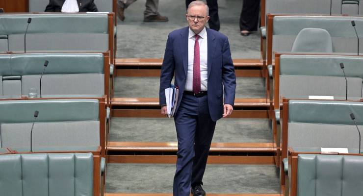 Anthony Albanese (Image: AAP/Mick Tsikas)