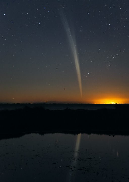 Comet Lovejoy rising Mandurah 23-12-11 by Colin Legg@spaceweather.com